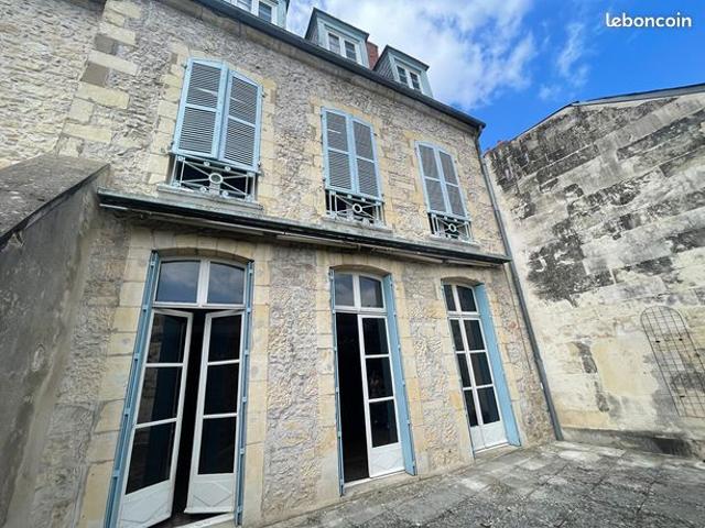Maison 6 pièces 264 m²