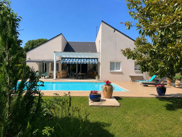Maison 6 pièces 265 m²