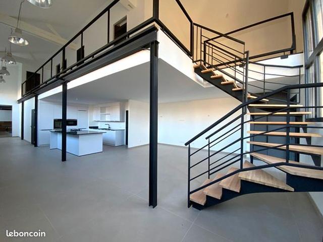 Maison 6 pièces 265 m²