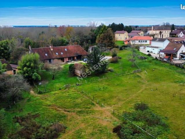 Maison 6 pièces 265 m²