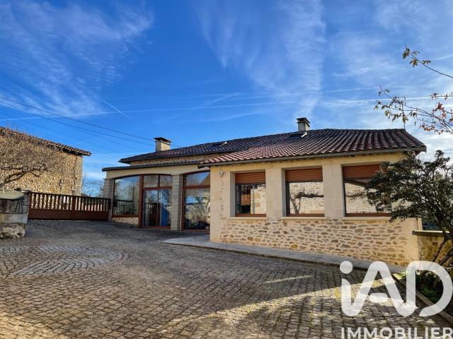 Maison 6 pièces 266 m²