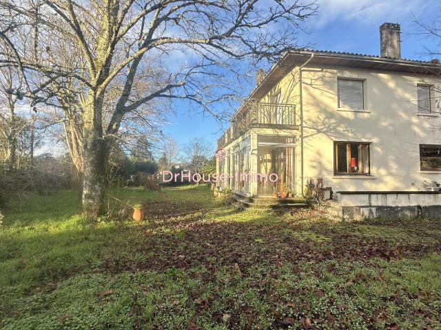 Maison 6 pièces 266 m²