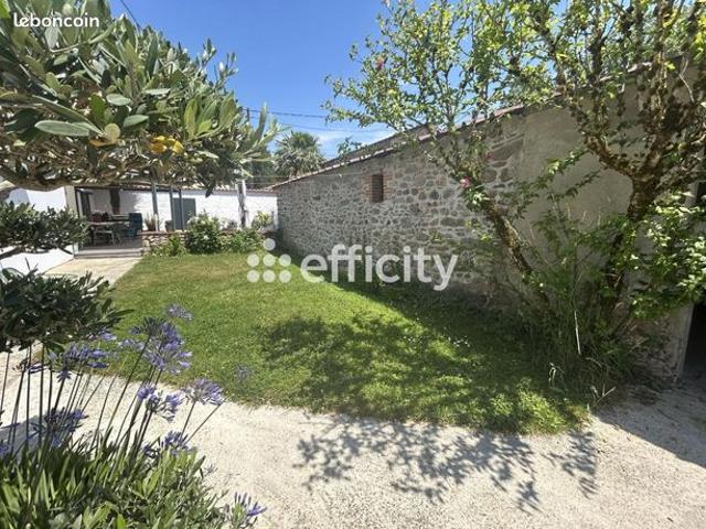 Maison 6 pièces 266 m²