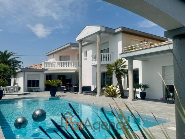 Maison 6 pièces 267 m²