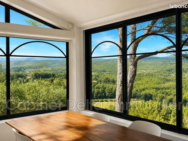 Maison 6 pièces 267 m²