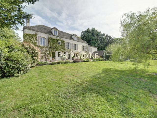 Maison 6 pièces 268 m²