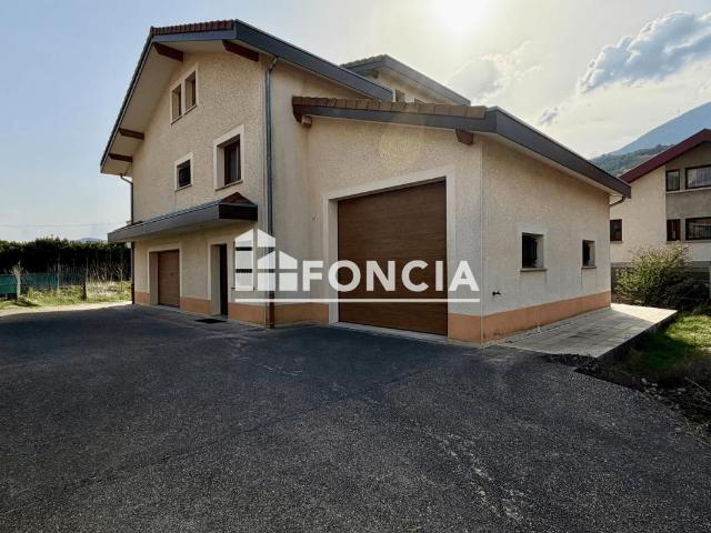 Maison 6 pièces 269 m²