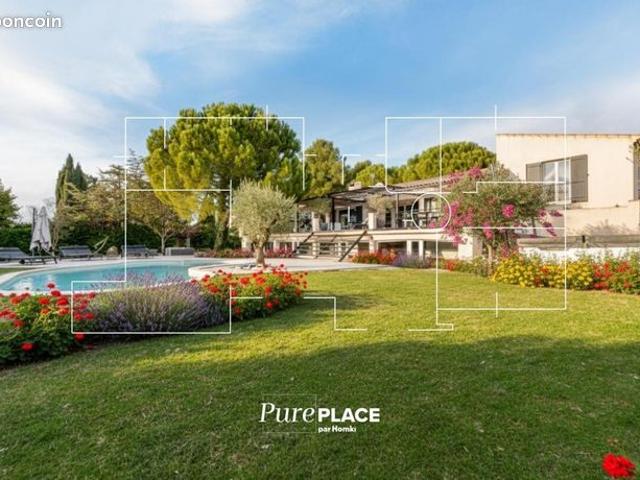 Maison 6 pièces 269 m²