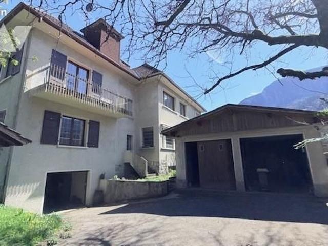 Maison 6 pièces 269 m²