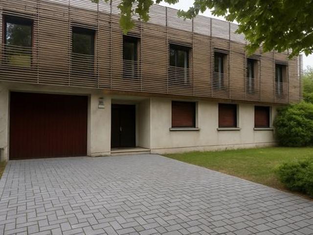 Maison 6 pièces 260 m²
