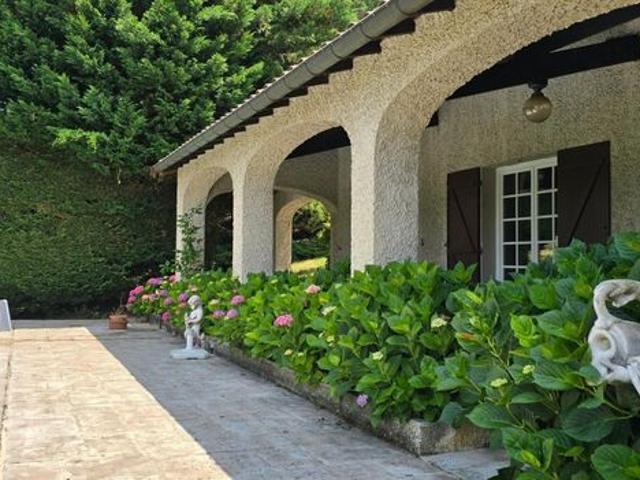 Maison 6 pièces 260 m²