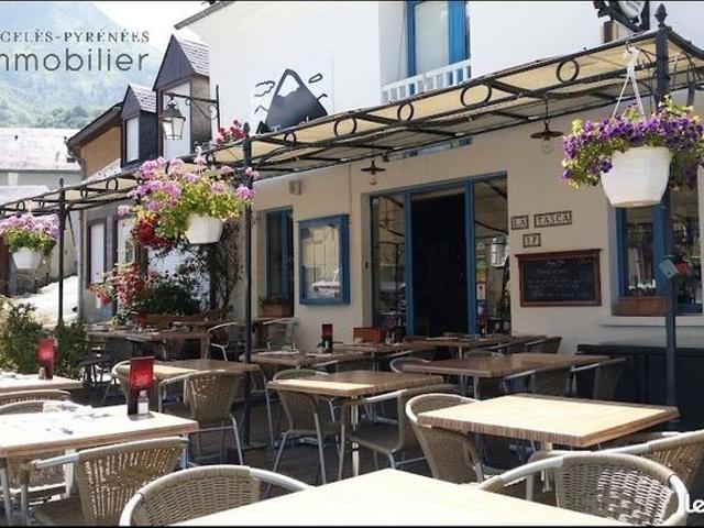 Maison 6 pièces 260 m²