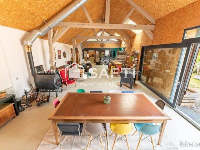 Maison 6 pièces 260 m²
