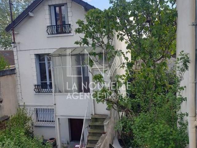 Maison 6 pièces 260 m²