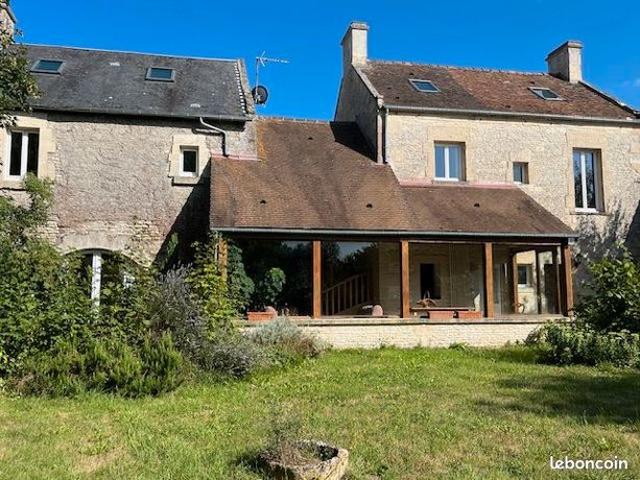 Maison 6 pièces 261 m²
