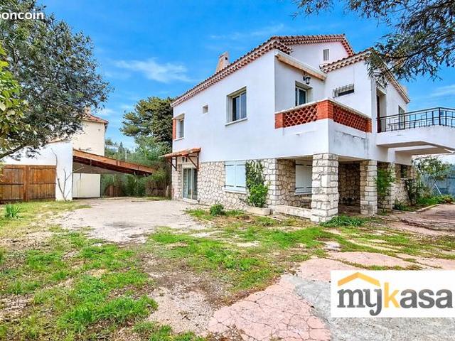 Maison 6 pièces 263 m²