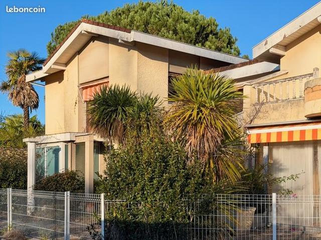Maison 6 pièces 263 m²