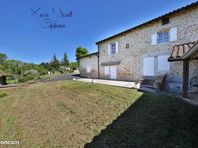 Maison 6 pièces 275 m²