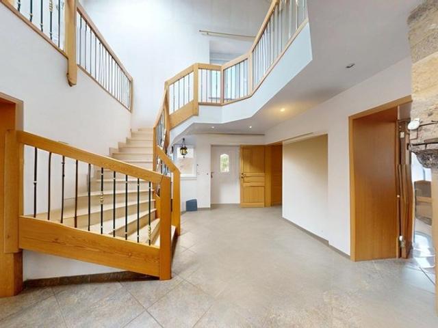Maison 6 pièces 275 m²
