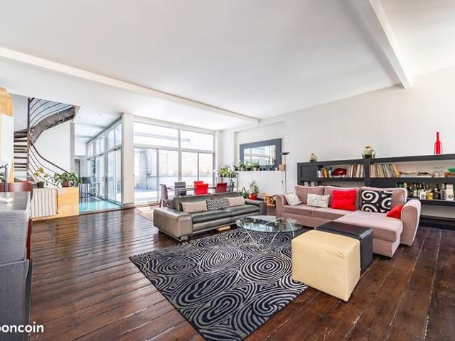 Maison 6 pièces 275 m²