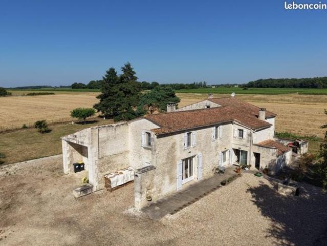 Maison 6 pièces 275 m²