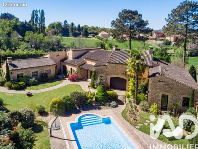 Maison 6 pièces 275 m²