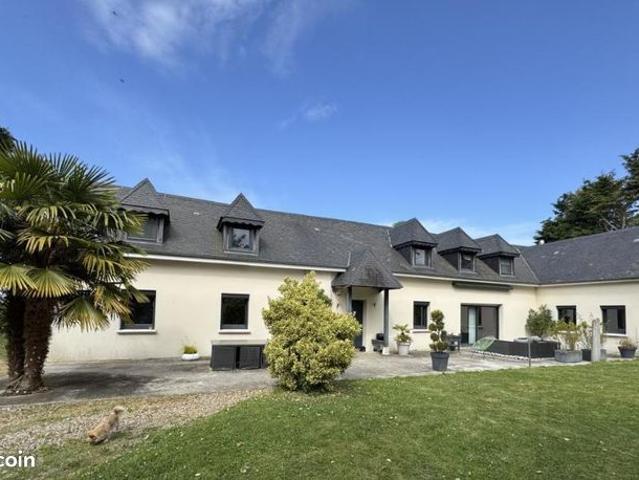 Maison 6 pièces 275 m²