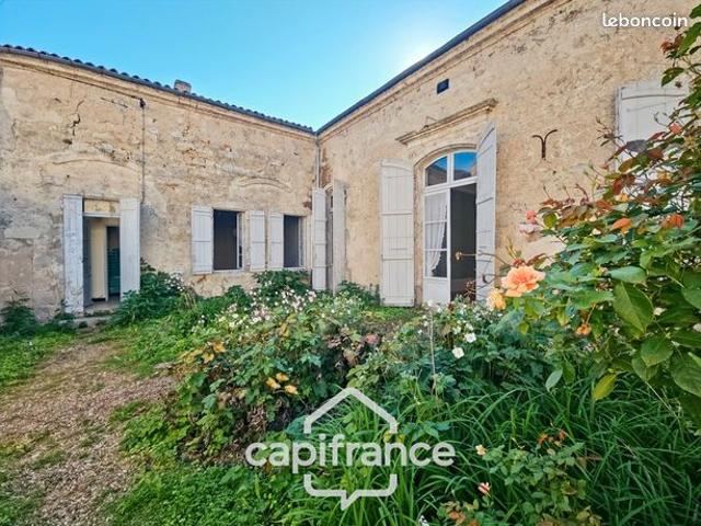 Maison 6 pièces 275 m²