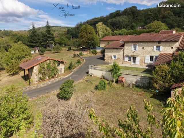 Maison 6 pièces 275 m²