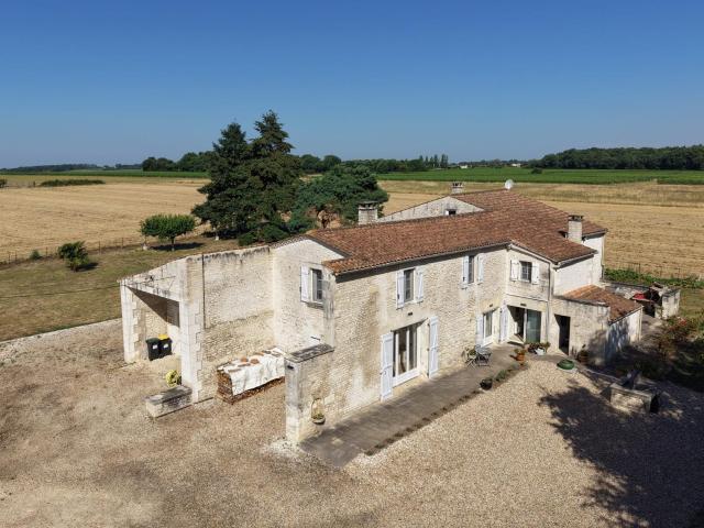 Maison 6 pièces 275 m²