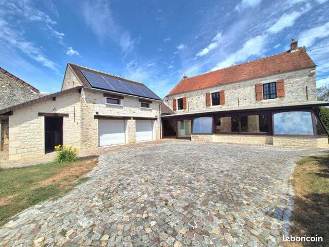 Maison 6 pièces 276 m²