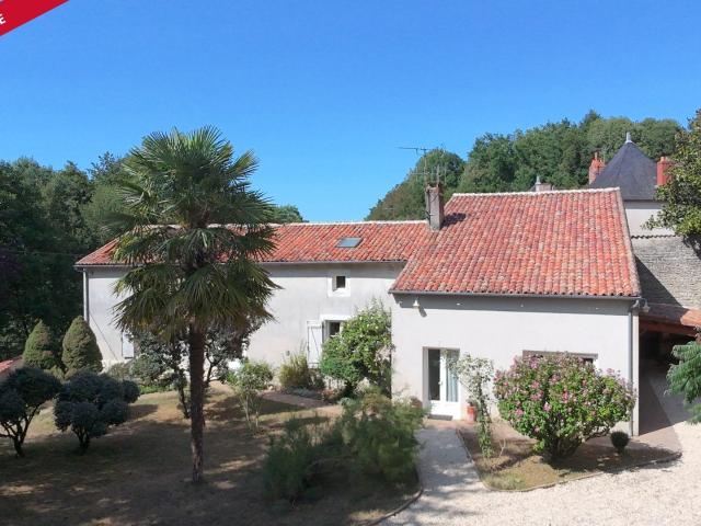 Maison 6 pièces 276 m²