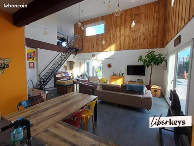 Maison 6 pièces 212 m²