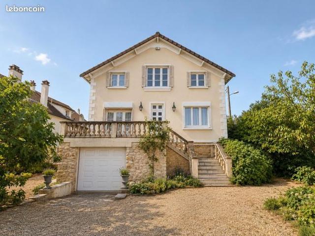 Maison 6 pièces 278 m²
