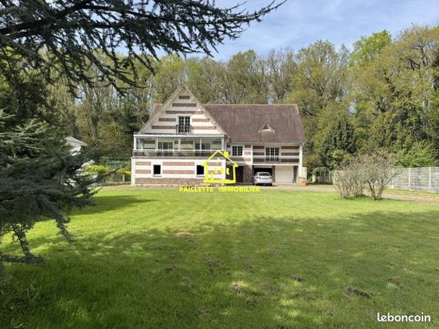 Maison 6 pièces 270 m²