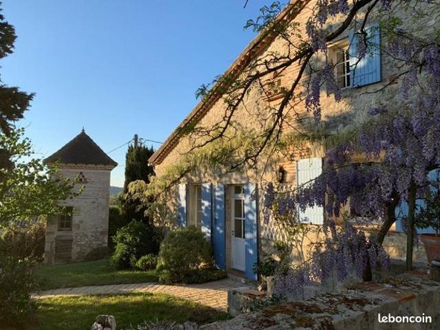 Maison 6 pièces 270 m²