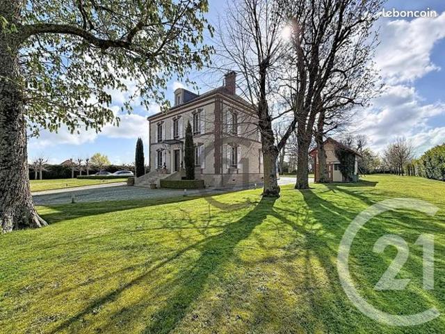 Maison 6 pièces 270 m²
