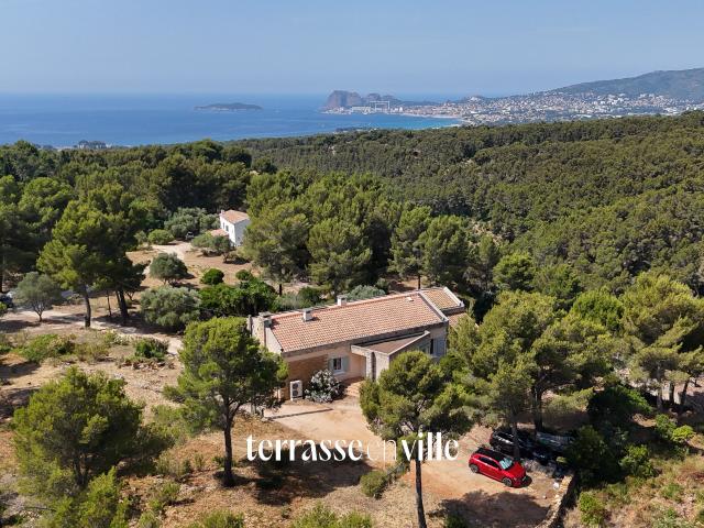 Maison 6 pièces 270 m²