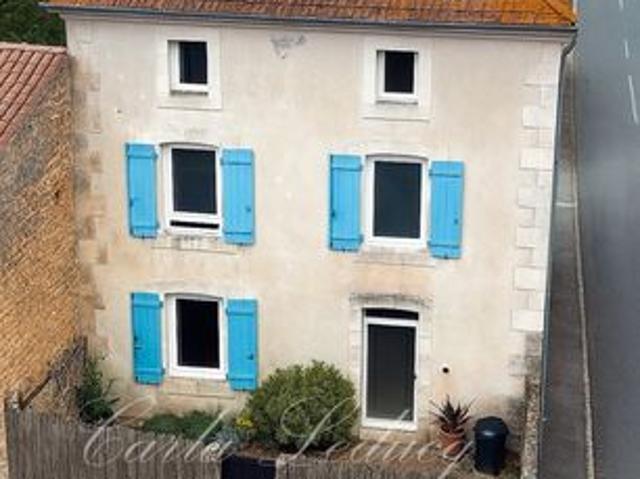 Maison 6 pièces 270 m²