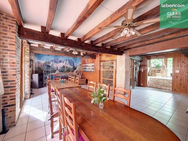 Maison 6 pièces 271 m²