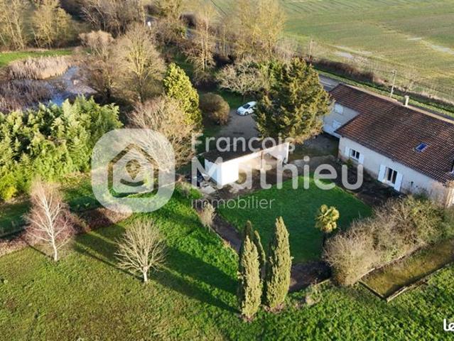 Maison 6 pièces 272 m²