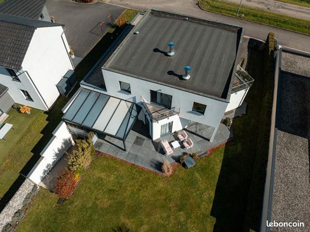 Maison 6 pièces 272 m²