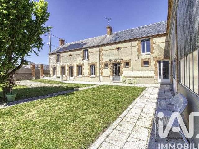 Maison 6 pièces 273 m²