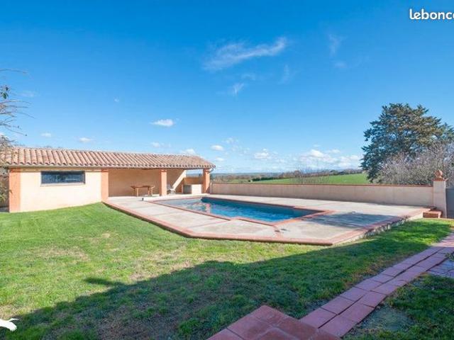 Maison 6 pièces 285 m²