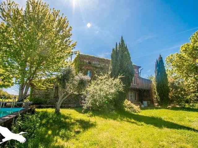 Maison 6 pièces 285 m²