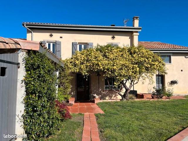 Maison 6 pièces 285 m²