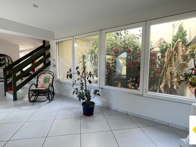 Maison 6 pièces 285 m²