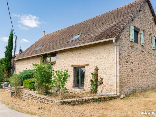 Maison 6 pièces 285 m²