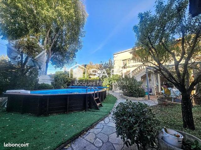 Maison 6 pièces 286 m²