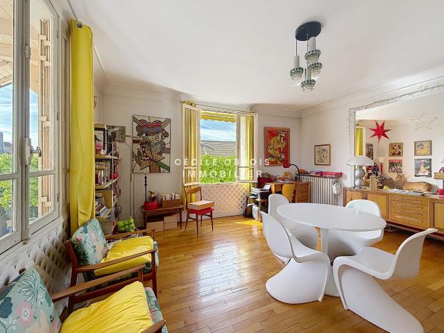 Maison 6 pièces 286 m²